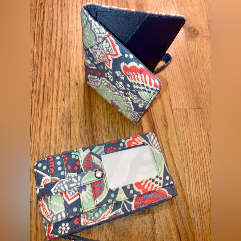 Vera Bradley 2pc Passport  & Card Holder Set - Picture 5 of 8